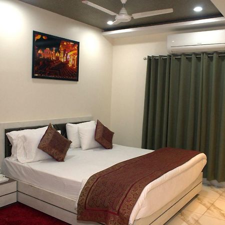 Hotel Tamilnadu Kashi Varanasi Exterior photo