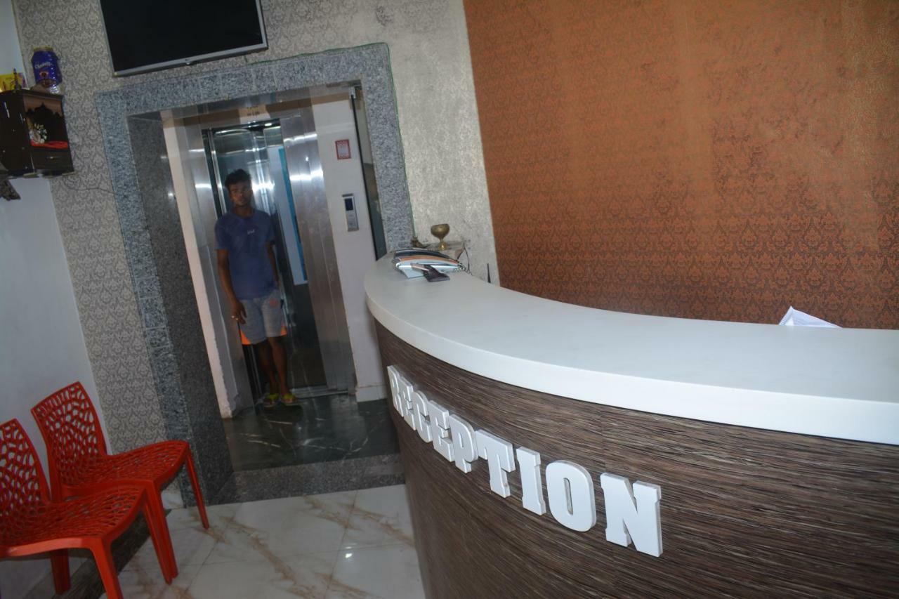 Hotel Tamilnadu Kashi Varanasi Exterior photo