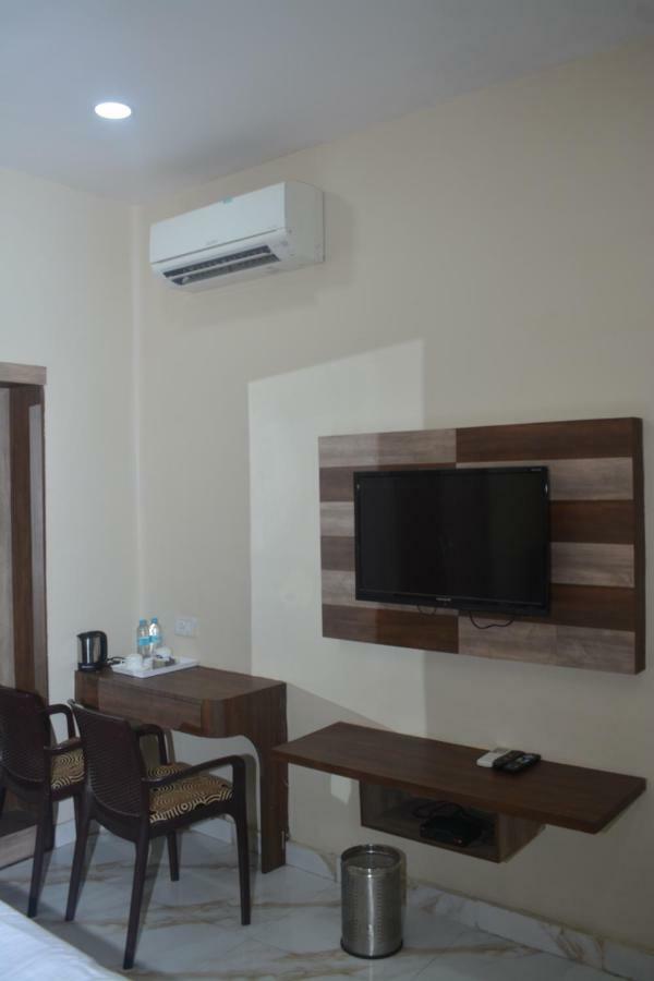 Hotel Tamilnadu Kashi Varanasi Exterior photo